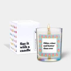 Svíčka Chatty Candles - Older, wiser and hotter than ever